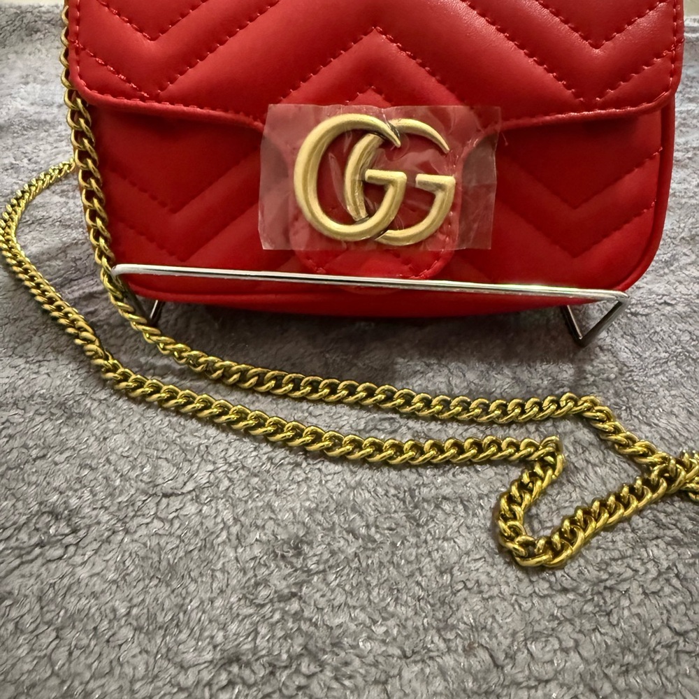 Gucci GG Marmont Matelasse Super Mini Leather Bag - Picture 11 of 11